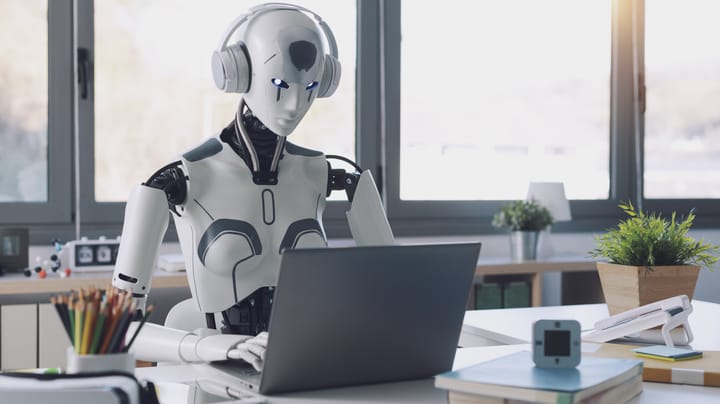 Anthropic reduce las restricciones de Claude para defensores verificados